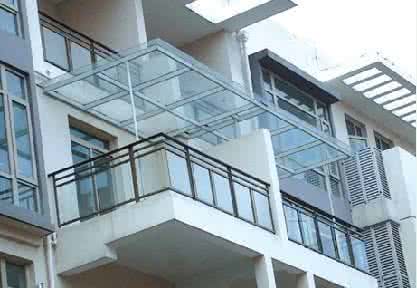 大楼耐力板雨棚效果图